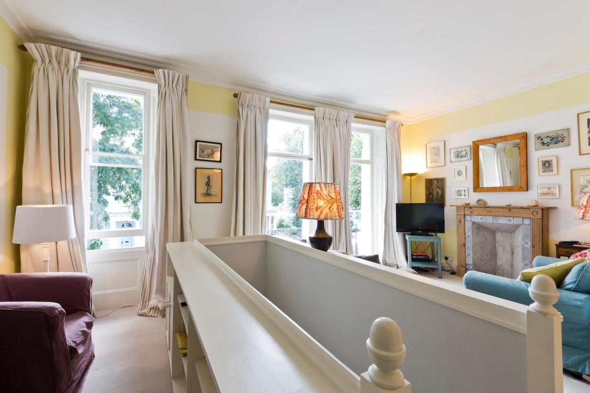 ロンドンNotting Hill Charm -Sleeps 5 - Urban Retreatアパートメント エクステリア 写真